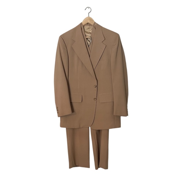 Vintage Rogers Peet Men's 100% Texturized Polyester Tailored Tan Suit Set, NEW - Picture 2 of 16